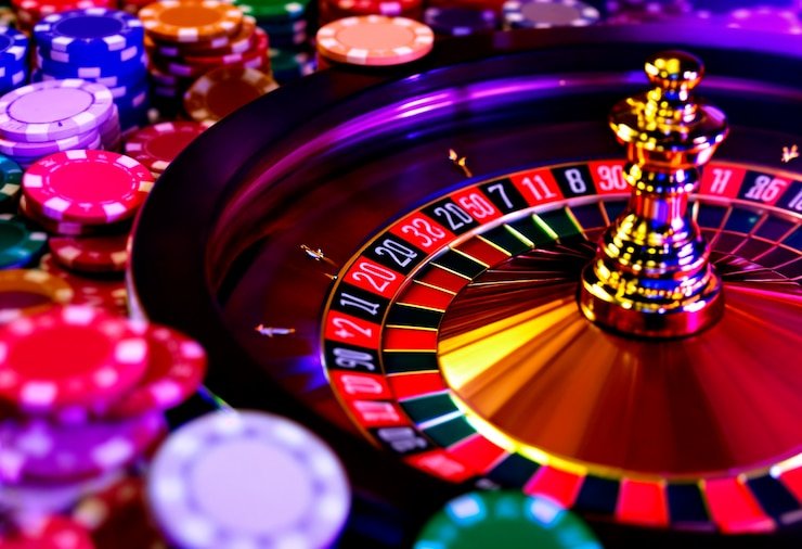 Pengguna memeriksa data penarikan
